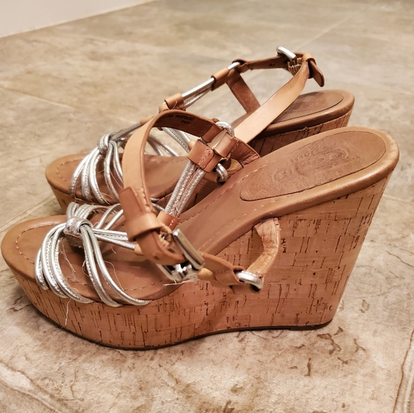 COACH Georgiana wedge 4.5" tall sized 6.5 - Picture 3 of 6